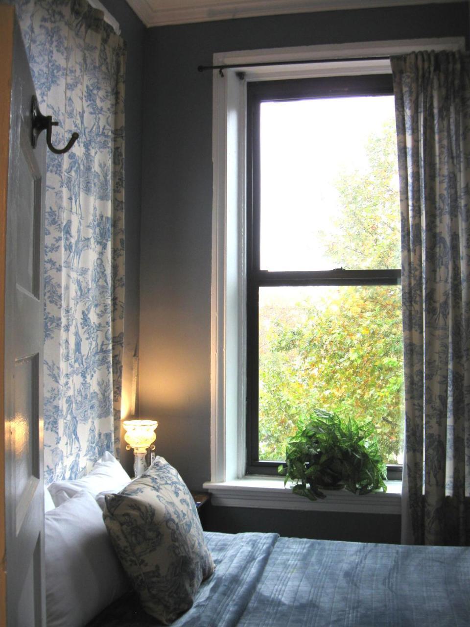 Society Hill Hotel 2*
